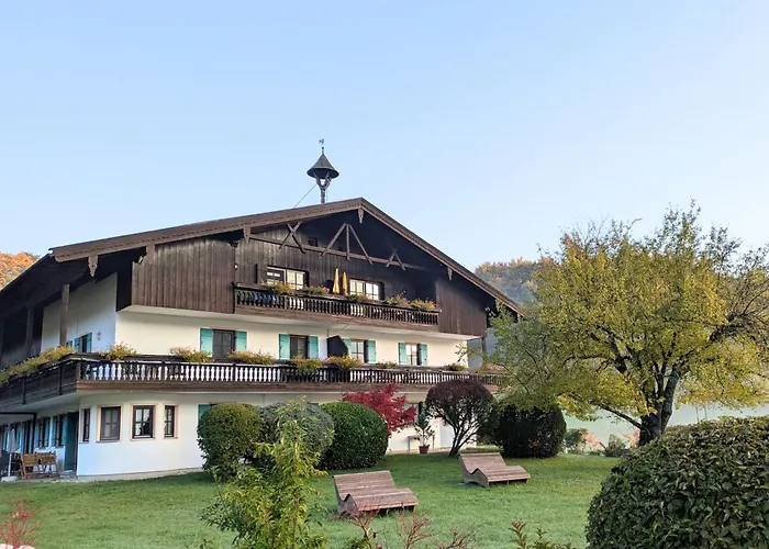 Ruhige In Den Bergen Mit Terrasse Apartment